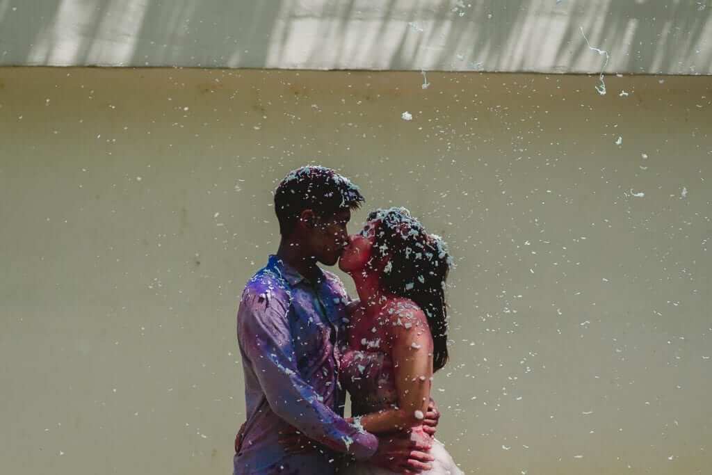 Pre Wedding Photo Shoot - Poses, ideas & handy tips for couples