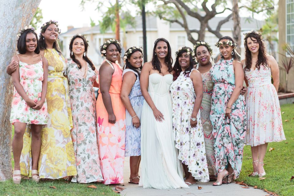 Guide to Colour Themes for Bridesmaids Dresses | Wedding Photography ...